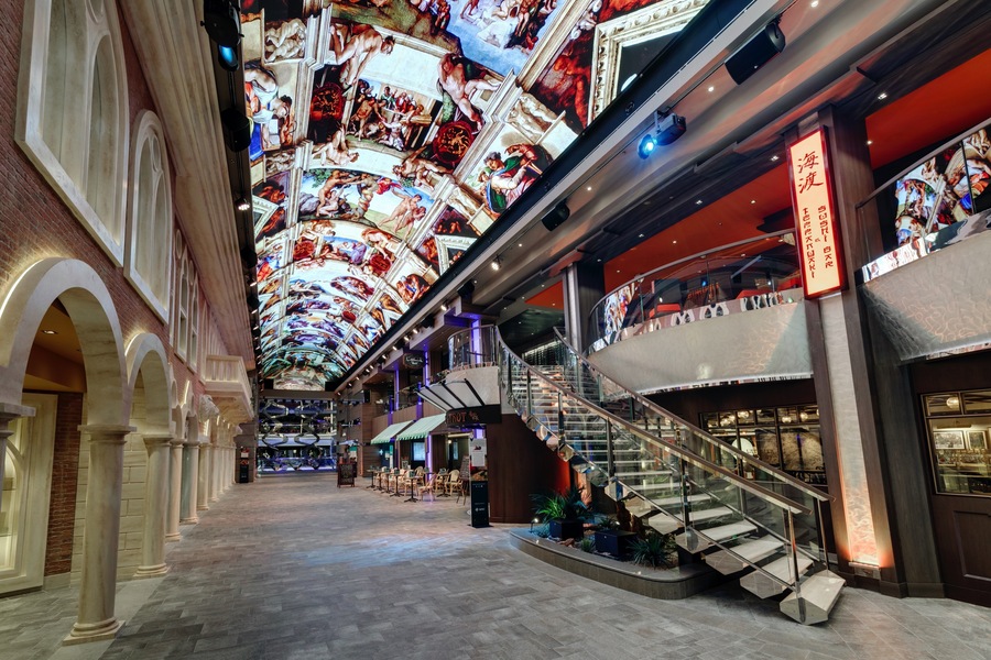 MSC Cruises MSC Grandiosa Galleria Grandiosa 3.jpg